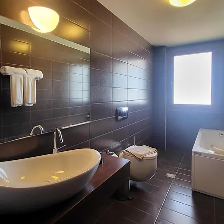 In By Sandy & Pool *