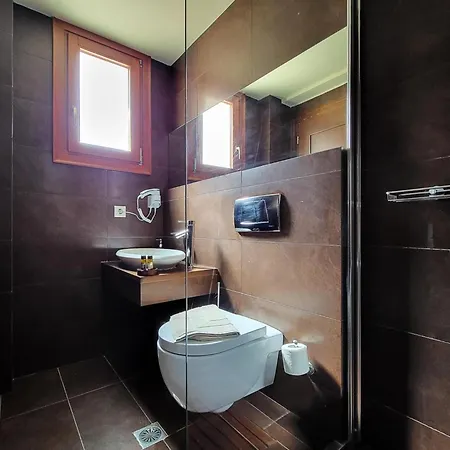 In By Sandy & Pool *