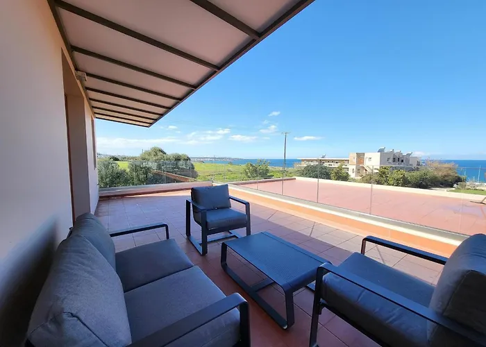 In By Sandy & Pool Villa *