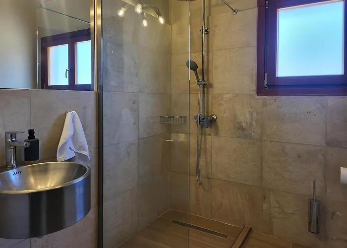 In By Sandy & Pool Вилла Херсониссос